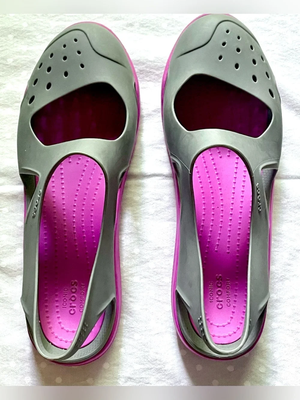 CROCS cute sporty